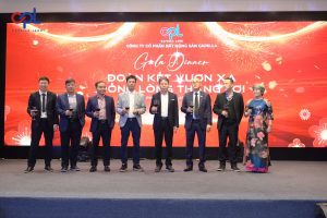 bld-nang-ly-khai-tiec-gala bld-nang-ly-khai-tiec-gala